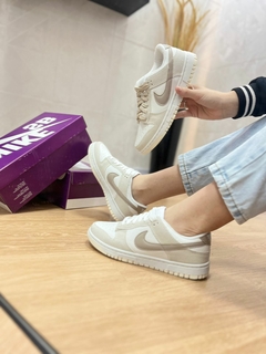 DUNK NK LOW BRANCO OFF WHITE GLITER