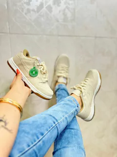 DUNK OFF WHITE na internet