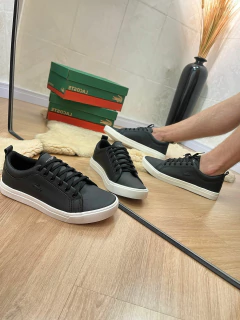 SAPATENIS LACOSTE PRETO BRANCO
