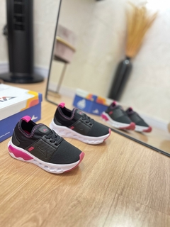 INFANTIL - TENIS BTA PRETO ROSA LED - comprar online
