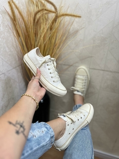 CONVERSE OFF WHITE SHINE na internet