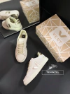 TENIS V OFF WHITE DOURADO CADARÇO