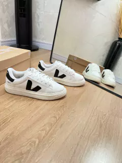 V100 BRANCO PRETO - comprar online