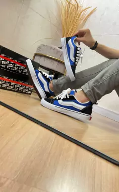 KNU PRETO AZUL