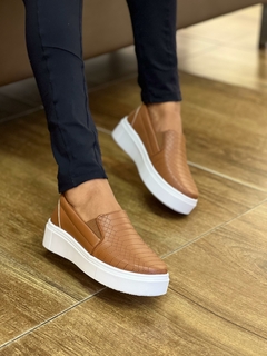 IATE CARAMELO CROCO - loja online
