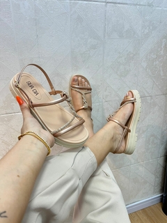 SANDALIA SUA CIA TIRA STRASS COBRE - REF 8362/15675 na internet