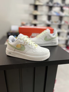 AIRFORCE BRANCO VERDE MEDALHA na internet