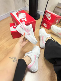 AIRFORCE BORDADO BRANCO ROSE FLORES