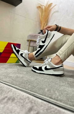DUNK LOW PRO BRANCO GELO PRETO - comprar online