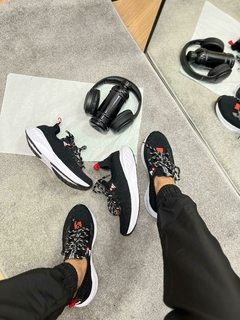 ZOOM SPORT KINITE PRETO BRANCO VERMELHO - TenisVel