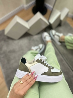 TENIS COLECTION BRANCO VERDE OURO 021.696 - TenisVel