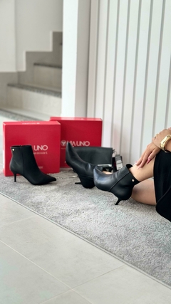 BOTA VIA UNO SALTO FINO PRETO 234815 na internet