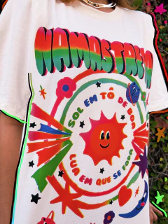 T-Shirt Namastreta - Cor off white - comprar online