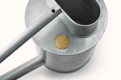 Preventa - Regadera Warley Fall Galvanizada 9 L Haws - Elevate