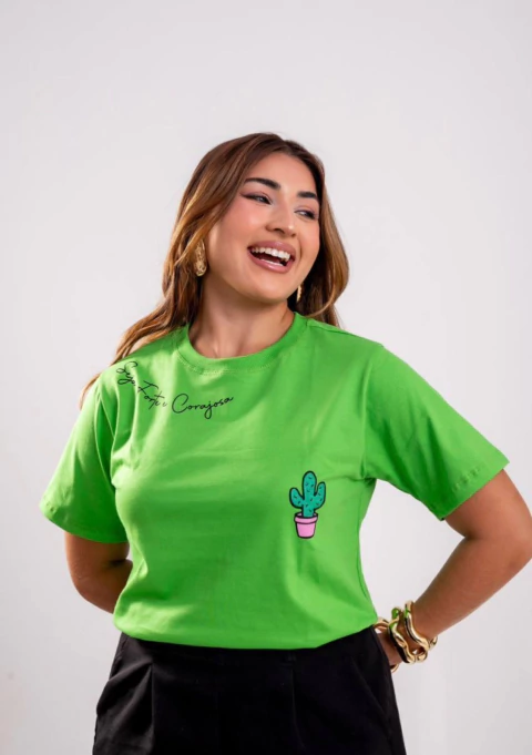 T-Shirt Cacto, Forte e Corajosa (Verde) - comprar online