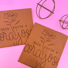 T-Shirt Seja Forte... (Mocha Mousse) - comprar online