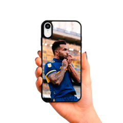 Tevez besando el escudo