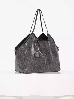 BOLSO OLI (JAZMIN CHEBAR) en internet