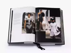 LIBRO "CHANEL CATWALK: THE COMPLETE COLLECTION" - comprar online