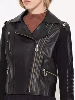 CHAQUETA JOE (JAZMIN CHEBAR) en internet