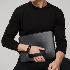 PORTA LAPTOP CUERO 17'' (PIET) en internet