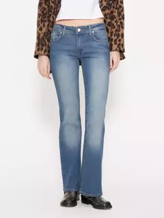JEANS COOPER (JAZMIN CHEBAR) en internet