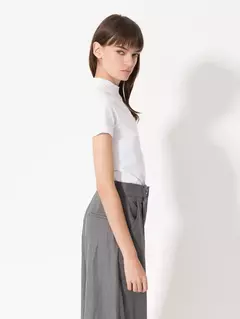 REMERA MOSCA (JAZMIN CHEBAR) en internet