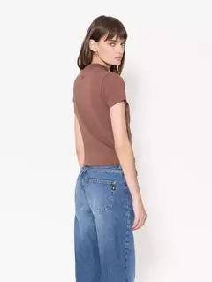 REMERA MOSCA (JAZMIN CHEBAR)