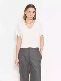 REMERA MAY (JAZMIN CHEBAR) en internet