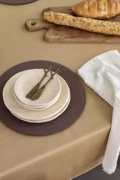 PLATO DE SITIO TUSSOR (PETITE AFFAIRE) en internet