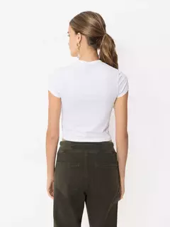 REMERA ADE (JAZMIN CHEBAR) - tienda online