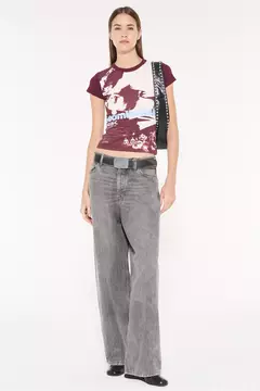 REMERA DAISIES BORDEAUX (AY NOT DEAD) - comprar online