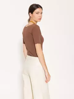 REMERA JAZZY (JAZMIN CHEBAR) - tienda online