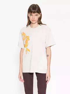 Imagen de REMERA LOVER (JAZMIN CHEBAR)