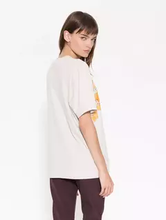 REMERA LOVER (JAZMIN CHEBAR) en internet