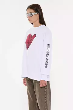REMERA ML SMASHING (AY NOT DEAD) en internet