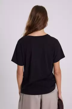 REMERA PIGMEO (MARIA CHER) en internet