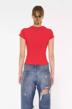 REMERA POISON (AY NOT DEAD) en internet