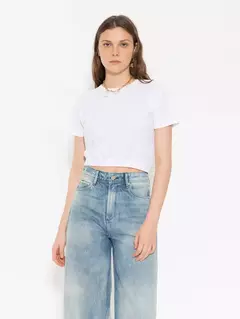 Imagen de REMERA VERA (JAZMIN CHEBAR)