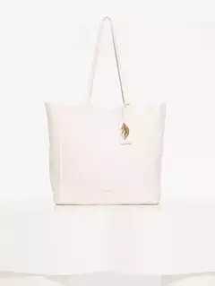 SHOPPER KISSES (JAZMIN CHEBAR)