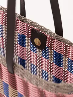 SHOPPER PORTUGAL (JAZMIN CHEBAR)