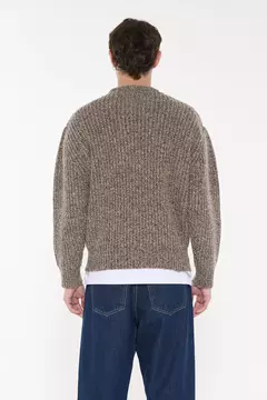 SWEATER NEW ALBARN (AY NOT DEAD) en internet