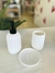 Portacepillo de resina con Surcos blanco CONCEPTO - tienda online