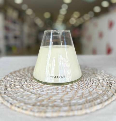 Vela Little Isabel conica Pearl - Paque y Coco - comprar online
