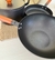 Set Ollas negras con madera MISHKA - tienda online