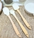Utensilios de silicona Cream con mango de madera plana MISHKA - comprar online