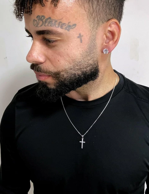 Kit Corrente Veneziana 50cm com Pingente Cruz Cravejado e Par de Brinco Zircônia Redondo - Prata 925 - comprar online