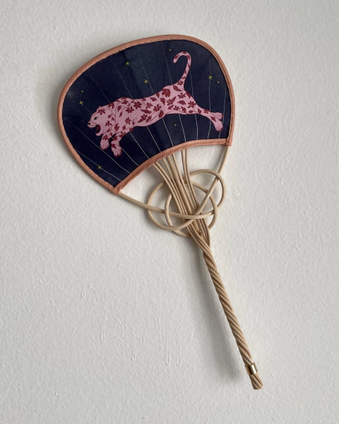 Leque M Onça - comprar online