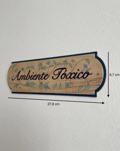 Placa Ambiente Tóxico Folklore + Bruno Kim na internet