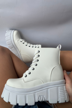BORCEGO KIARA WHITE - comprar online